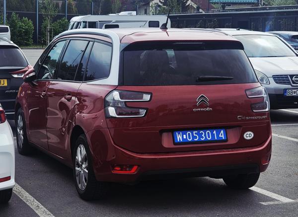 Polish diplomatic plate spotted in Auschwitz, Poland. 053 = Republic of Korea. Photo taken on 07.05.2026.